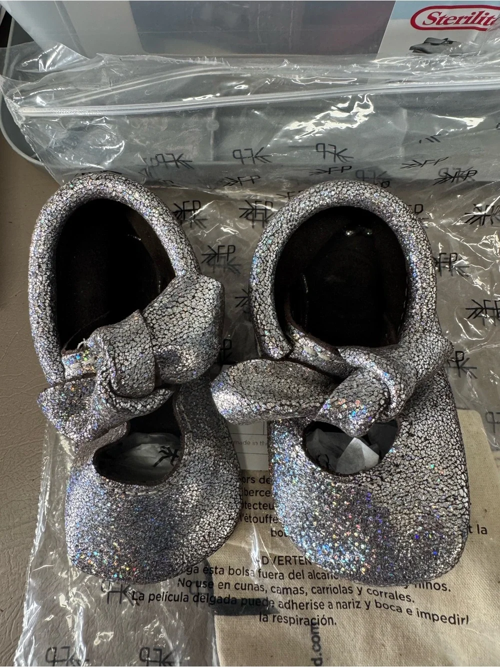Freshly Picked Knotted Bow Mocc - Dark Hologram size 4